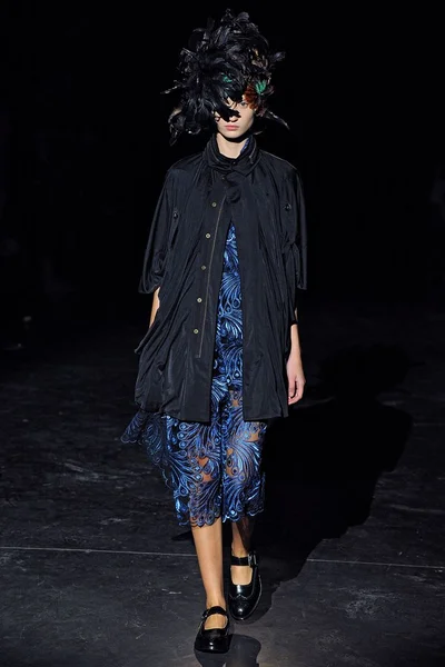 Look 19